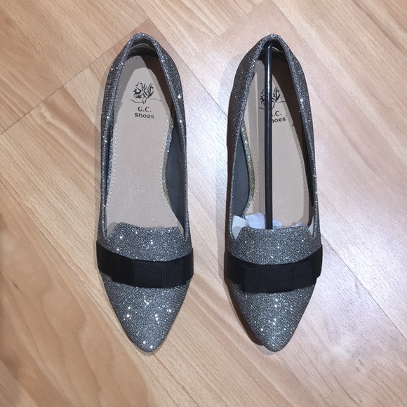 G.C. Shoes ‘ALEGRA’ Sparkly SILVER flat 7.5. NIB. - Picture 2 of 8